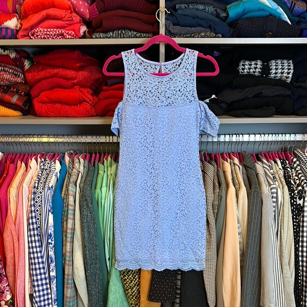 Hollister blue lace overlay button back keyhole closure cold shoulder dress XS